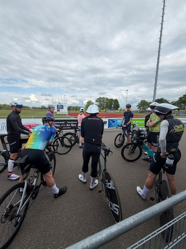 Bike clinic van Triathlon Inside en Velosomatic