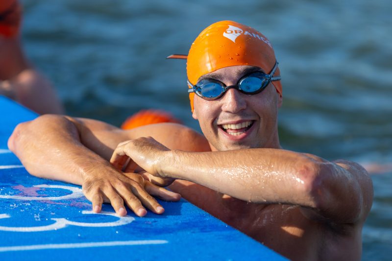 Jenning de Boo tijdens zijn eerste triathlon