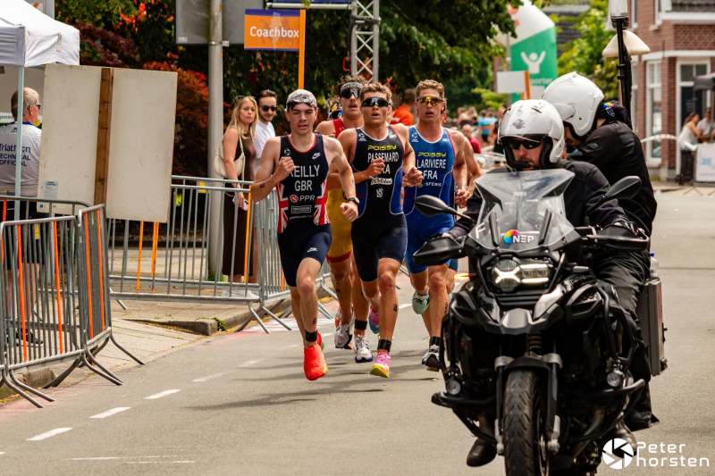 Milan Lariviere en Hamish Reilly bij Triathlon Holten. Foto: Peter Horsten.