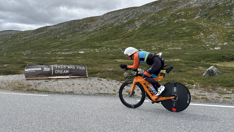 Maarten Caminada bij Norseman Extreme Triathlon