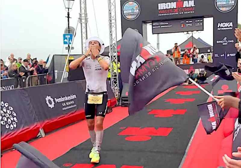 Mitch Wismans wordt derde bij Ironman Wales