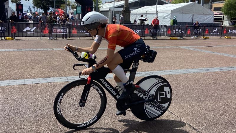 Catijn Schierbeek wint Ironman Australia