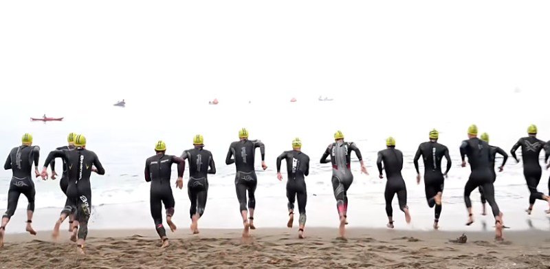 Zwemstart bij Europe Triathlon Cup Ceuta 2026